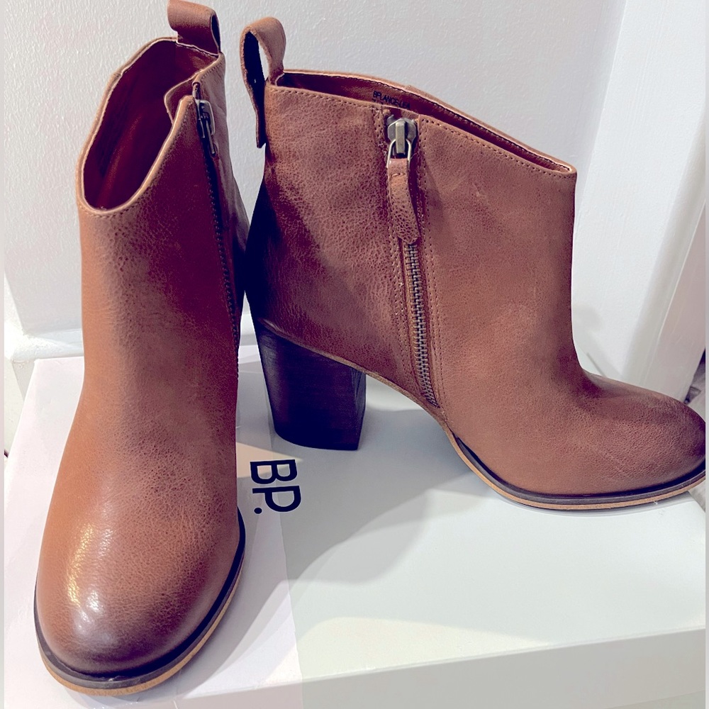 BP. Lance block heel bootie